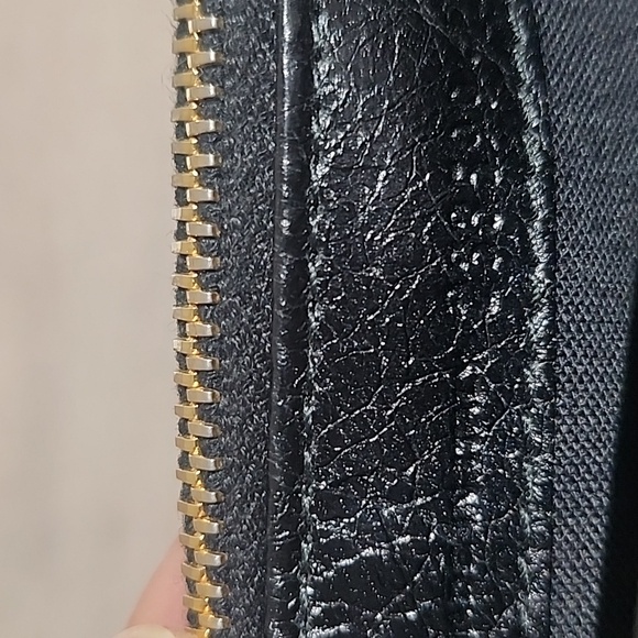 AUTHENTIC BALENCIAGA WALLET - Picture 12 of 14